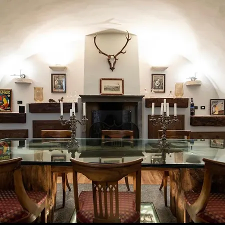 Del Lupo: Crown Of The Valtellina Villa *