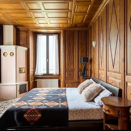 Del Lupo: Crown Of The Valtellina Villa Tresenda